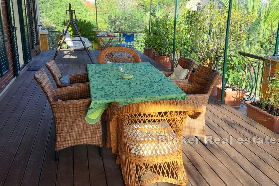 Sentrum, luksusleilighet med terrasse