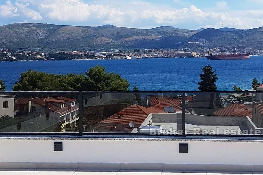 Роскошная квартира с видом на море