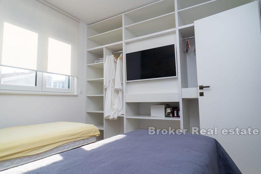 Роскошная квартира с видом на море