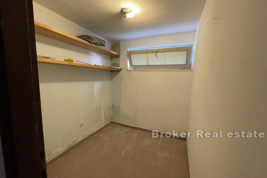 Espace commercial dans un endroit fréquent