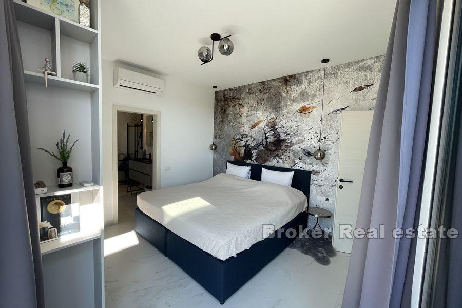 Moderní vila s bazénem