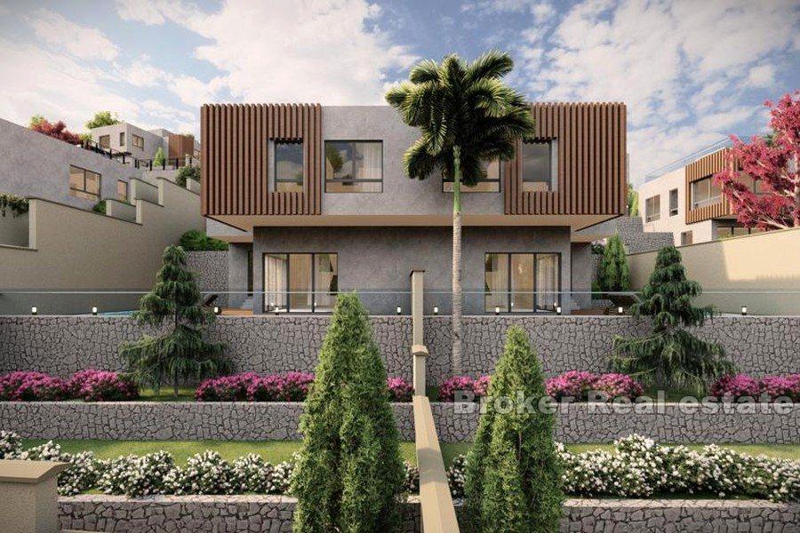 Semi-detached villa with sea view