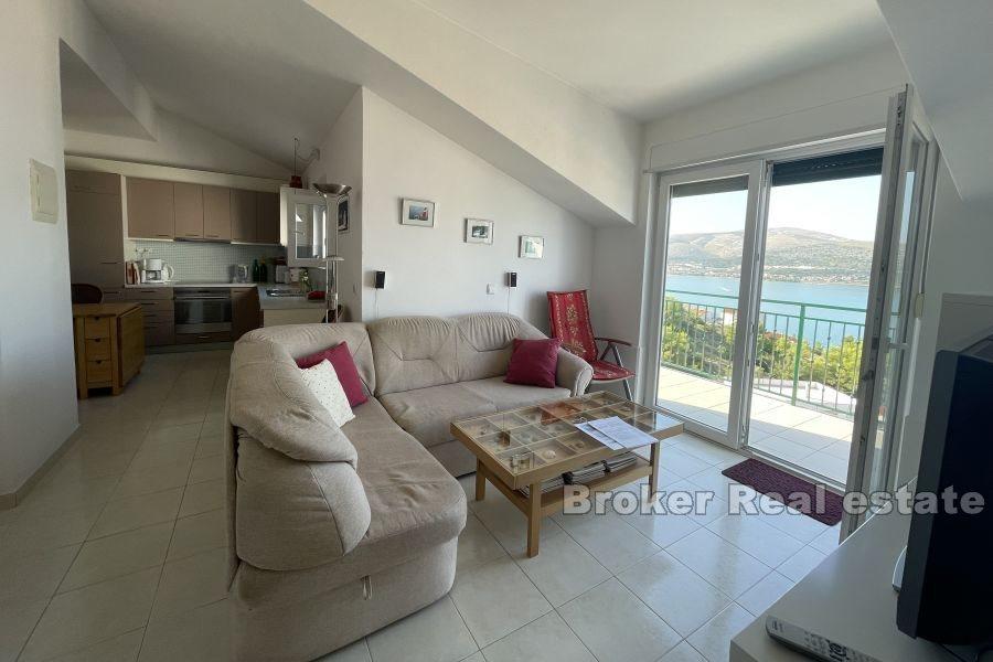 Dvosoban penthouse stan s pogledom na more