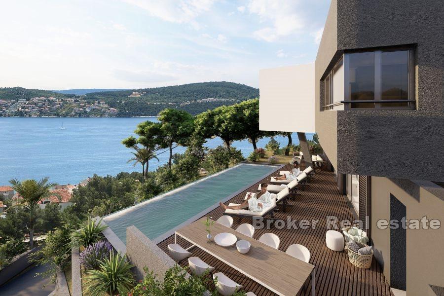 Im Bau befindliche Villa mit Pool und Meerblick