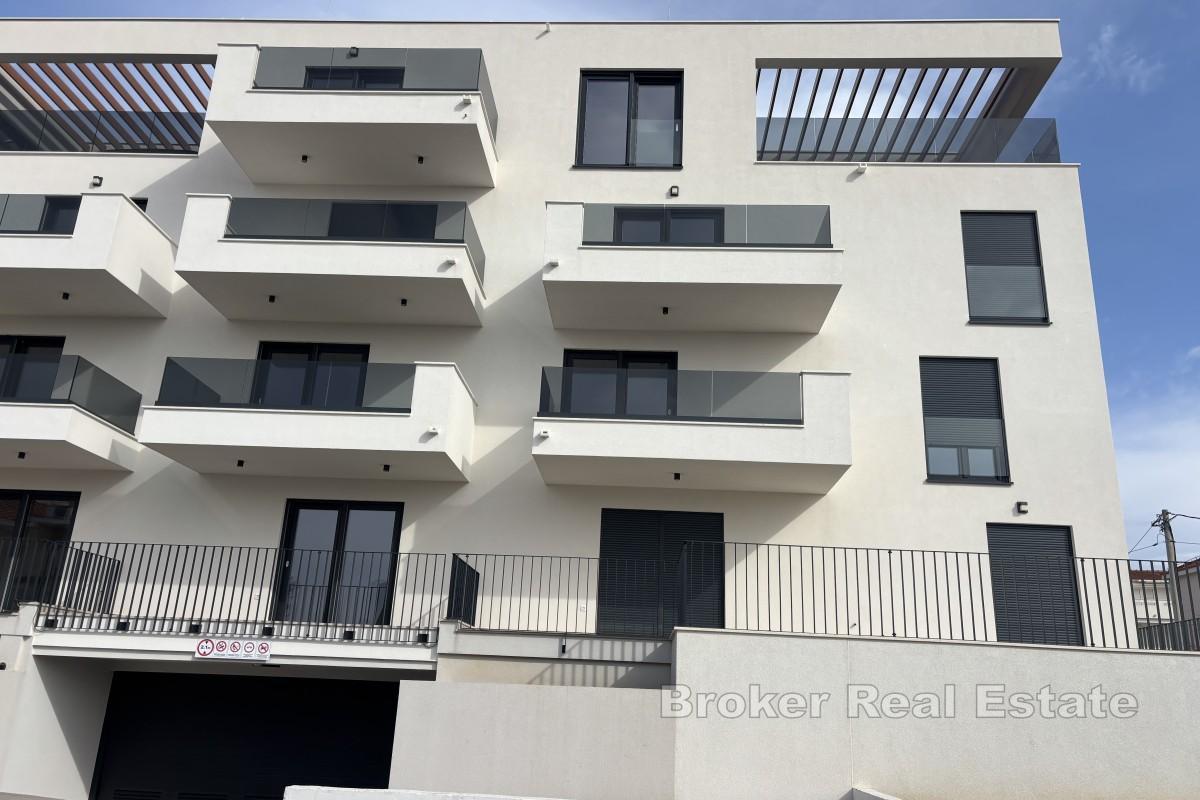 Appartements en construction avec vue mer