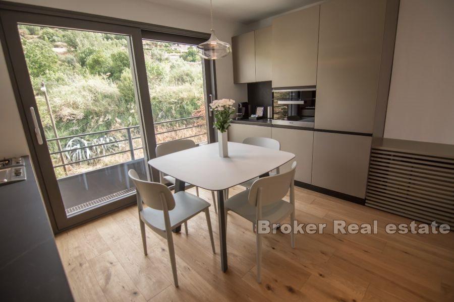 Meje - Moderna vila s pogledom na more