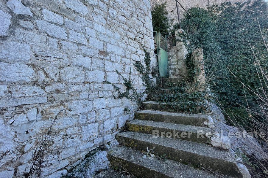 Stone house with sea view