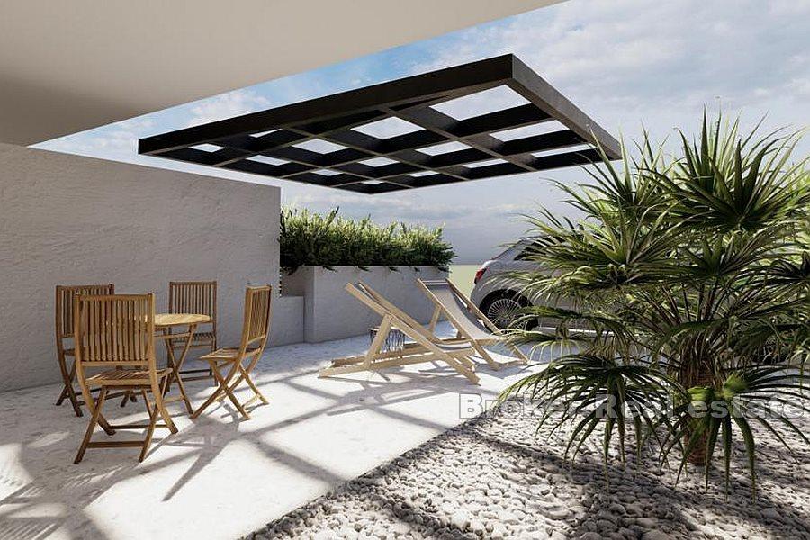 Apartments with a view of the sea and the courtyard