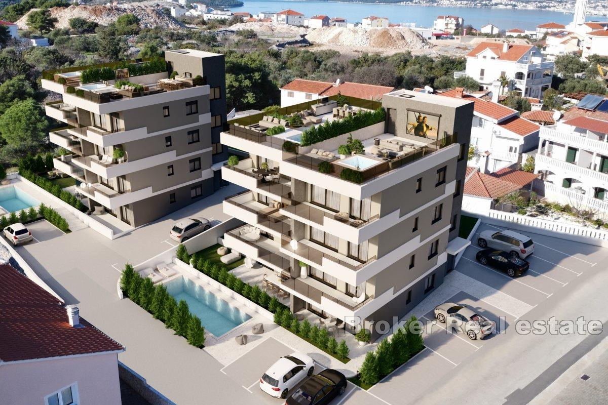 Immeuble résidentiel avec piscine