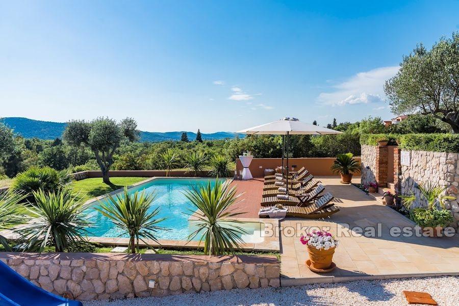 Moderne Villa mit Pool