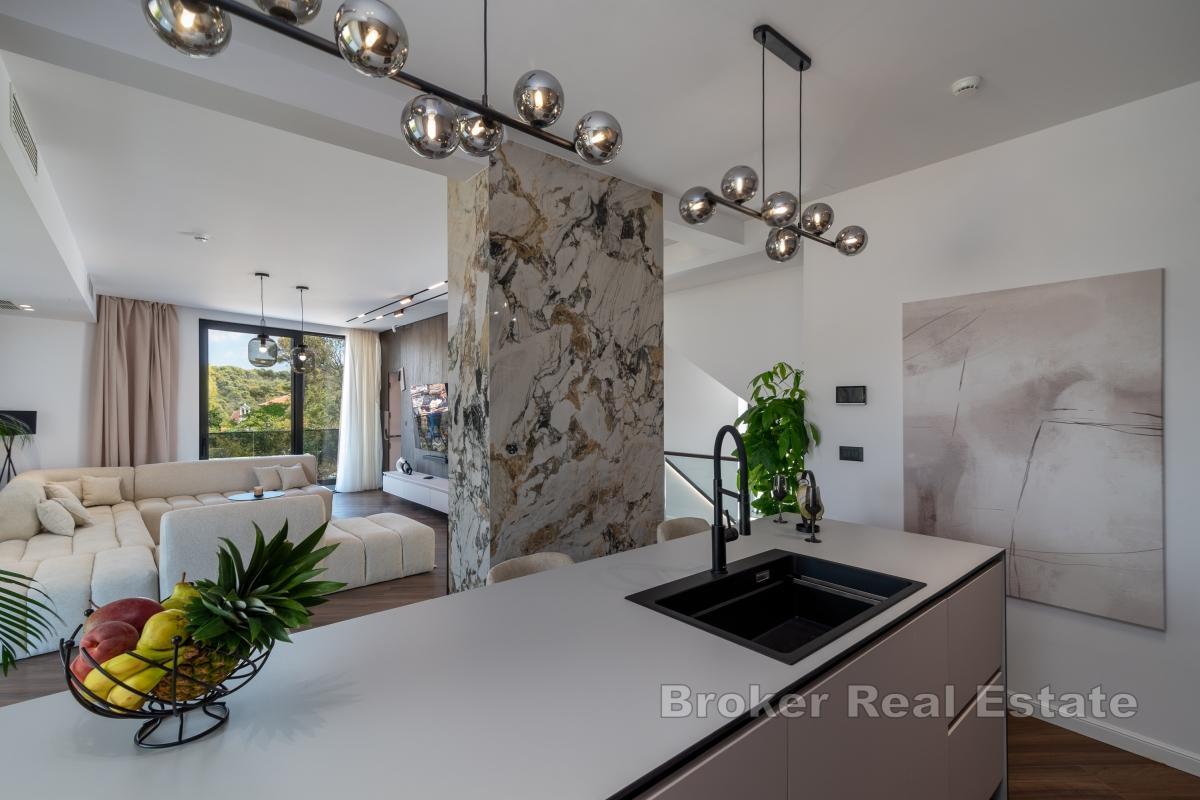 Luksuzna vila s panoramskim pogledom na more