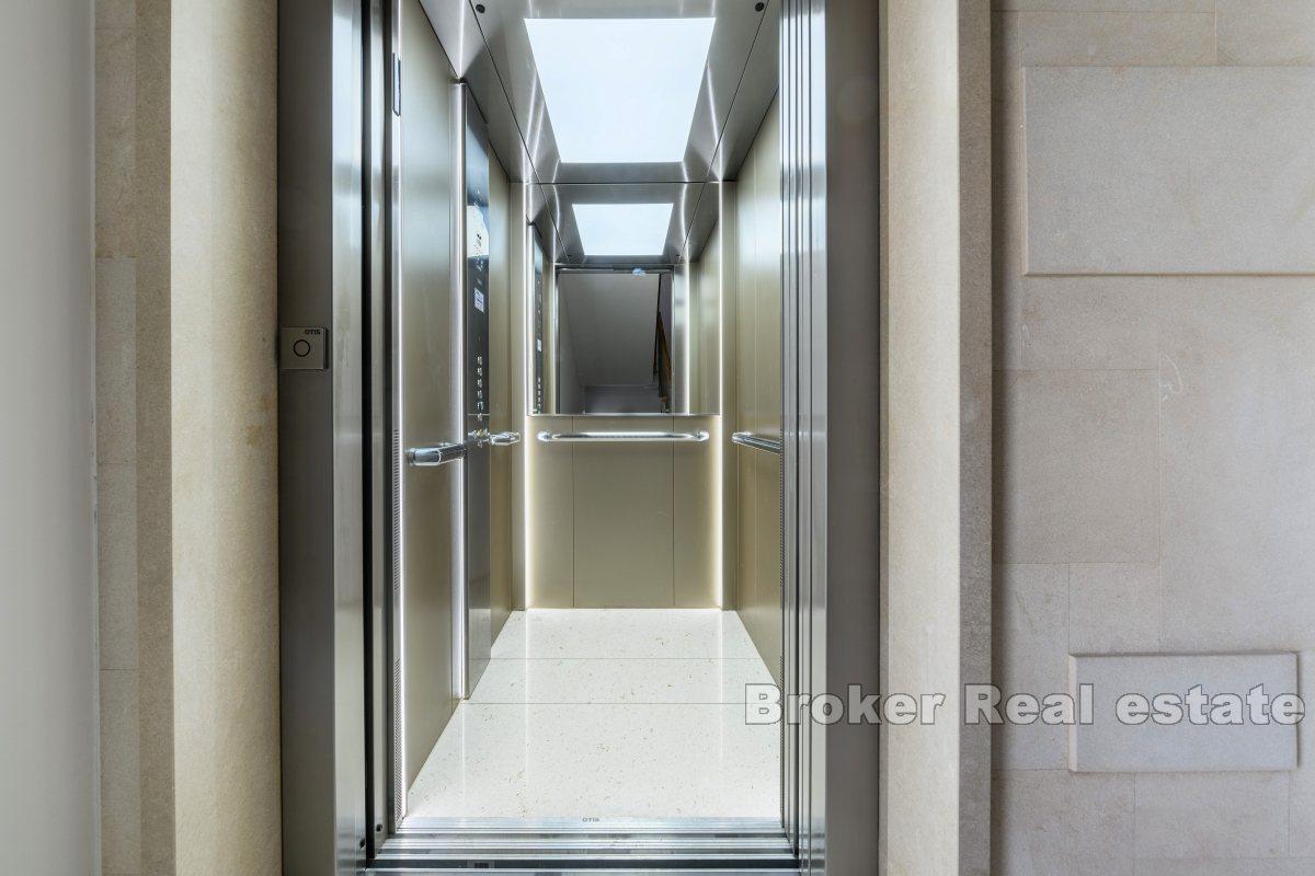 Luxury Penthouse with Open Sea View