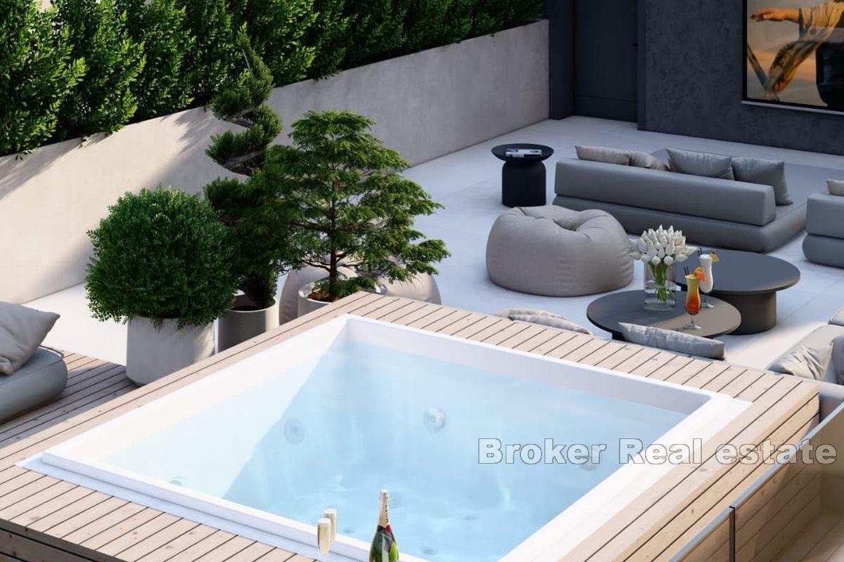 Lägenheter i ny byggnad med pool