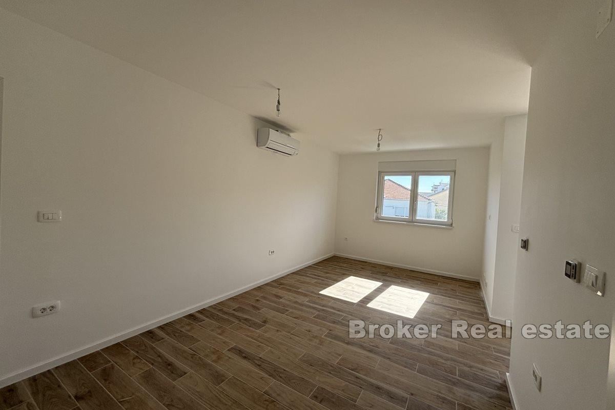 Modern two bedroom apartment in a sought after location