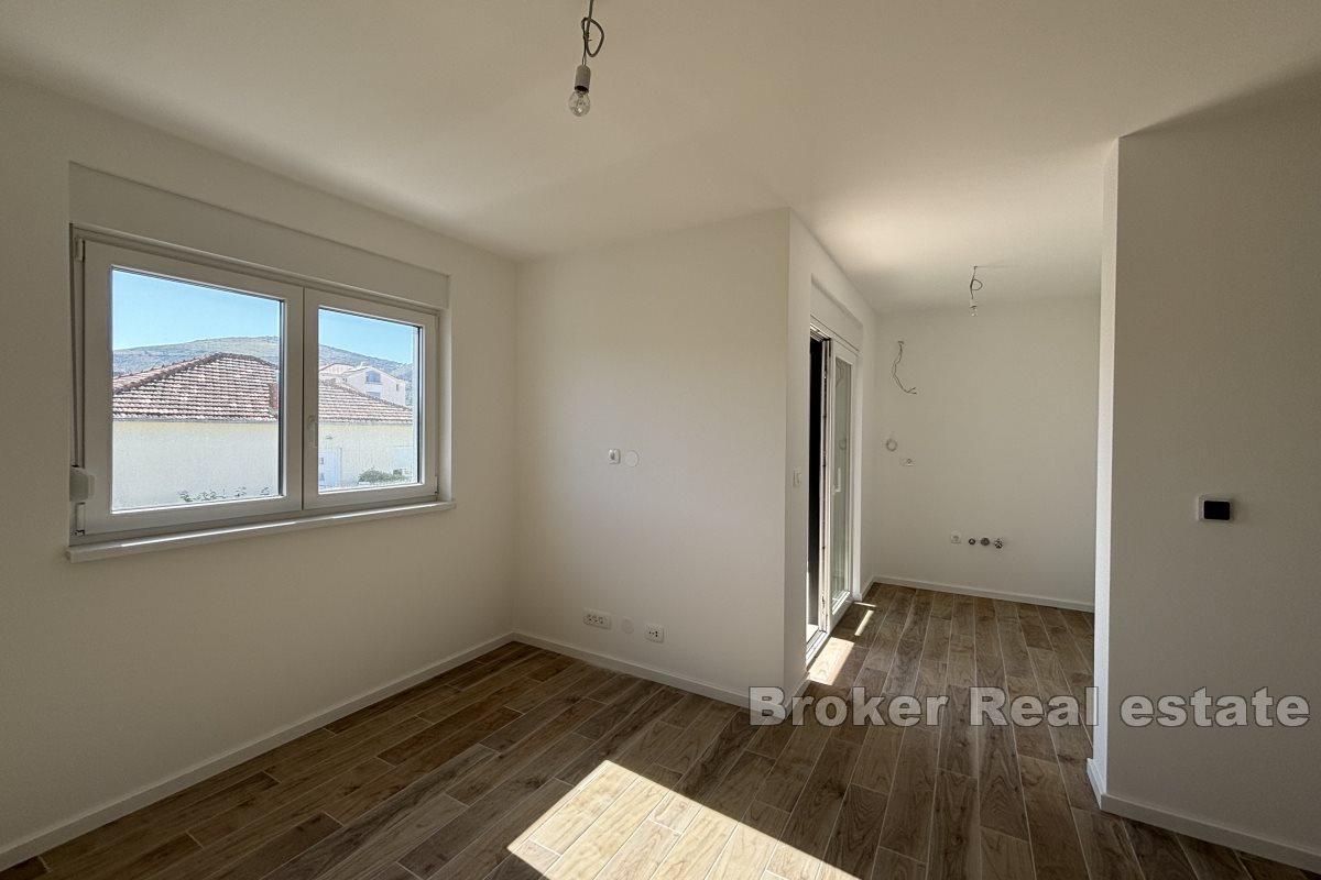 Modern two bedroom apartment in a sought after location