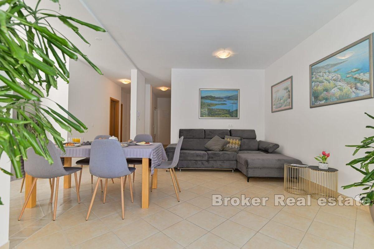 Třípokojový apartmán s bazénem