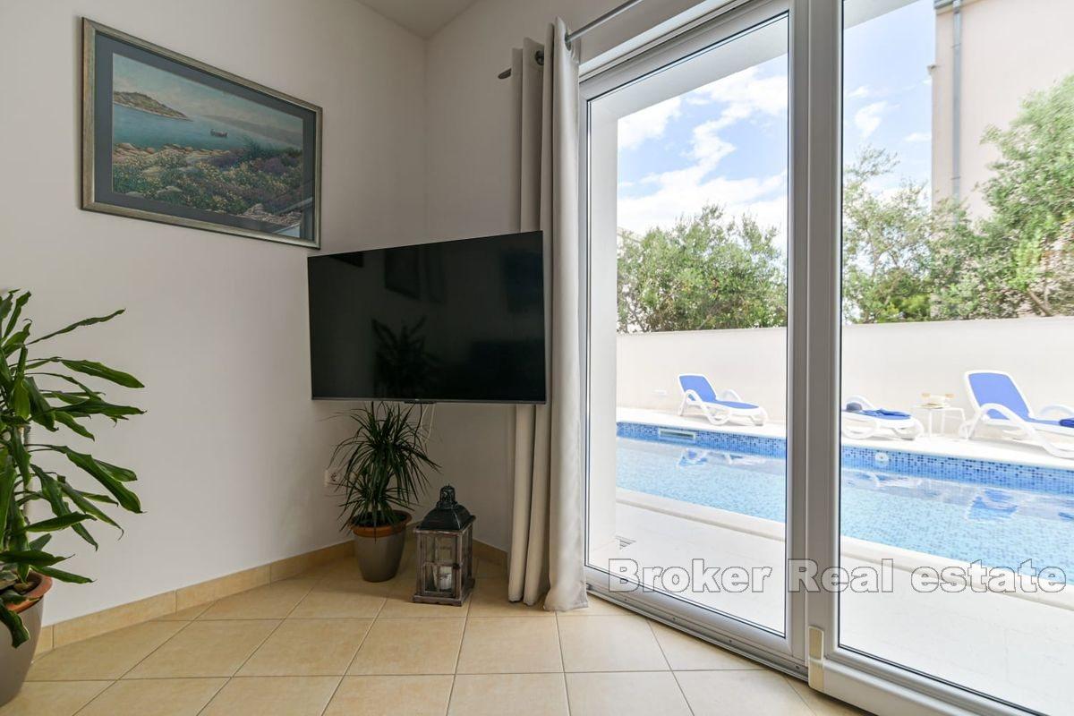 Třípokojový apartmán s bazénem