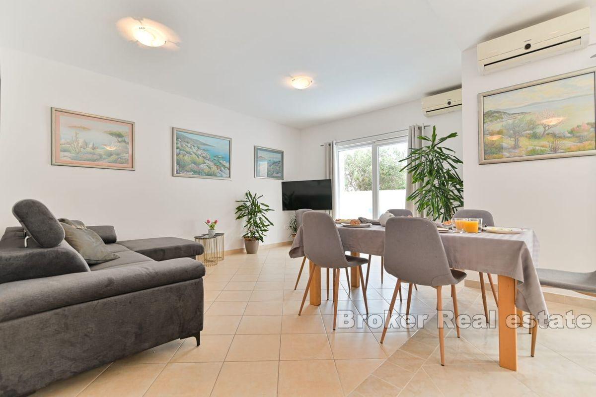 Třípokojový apartmán s bazénem