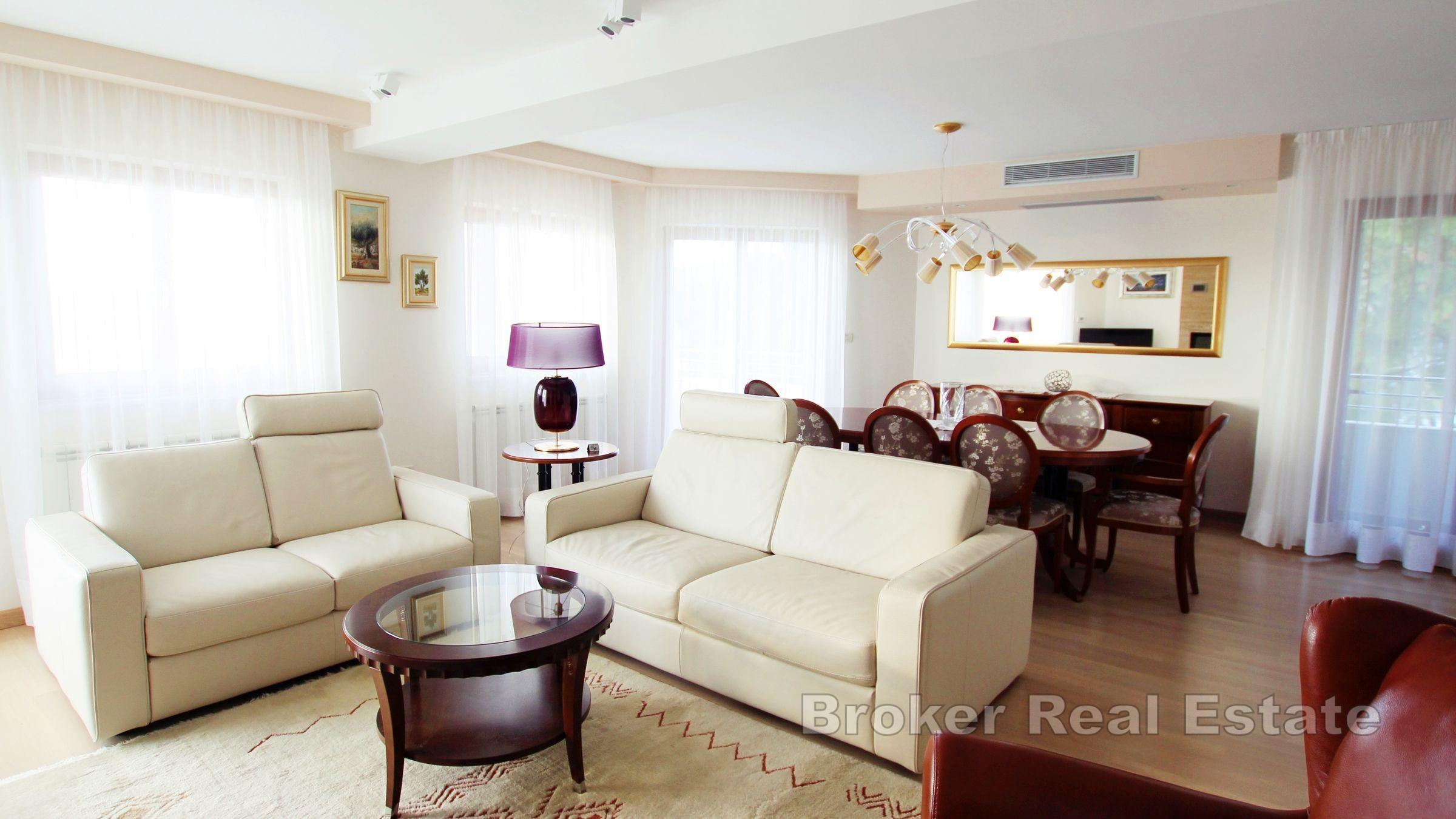 Luxusní vila s panoramatickým výhledem na moře