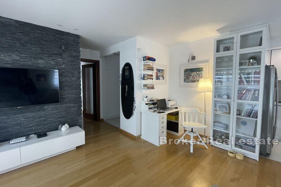 Žnjan, dwupokojowy apartament z tarasem
