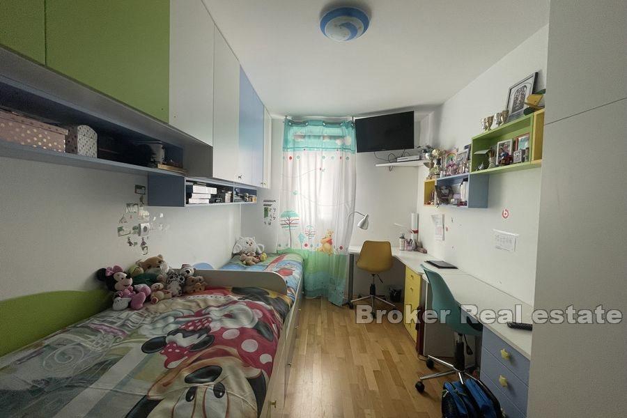 Žnjan, two bedroom apartment with terrace