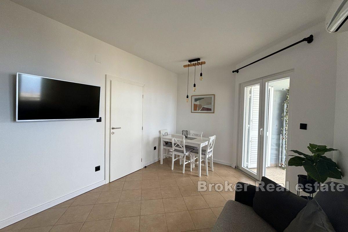 Modern lägenhet nära havet