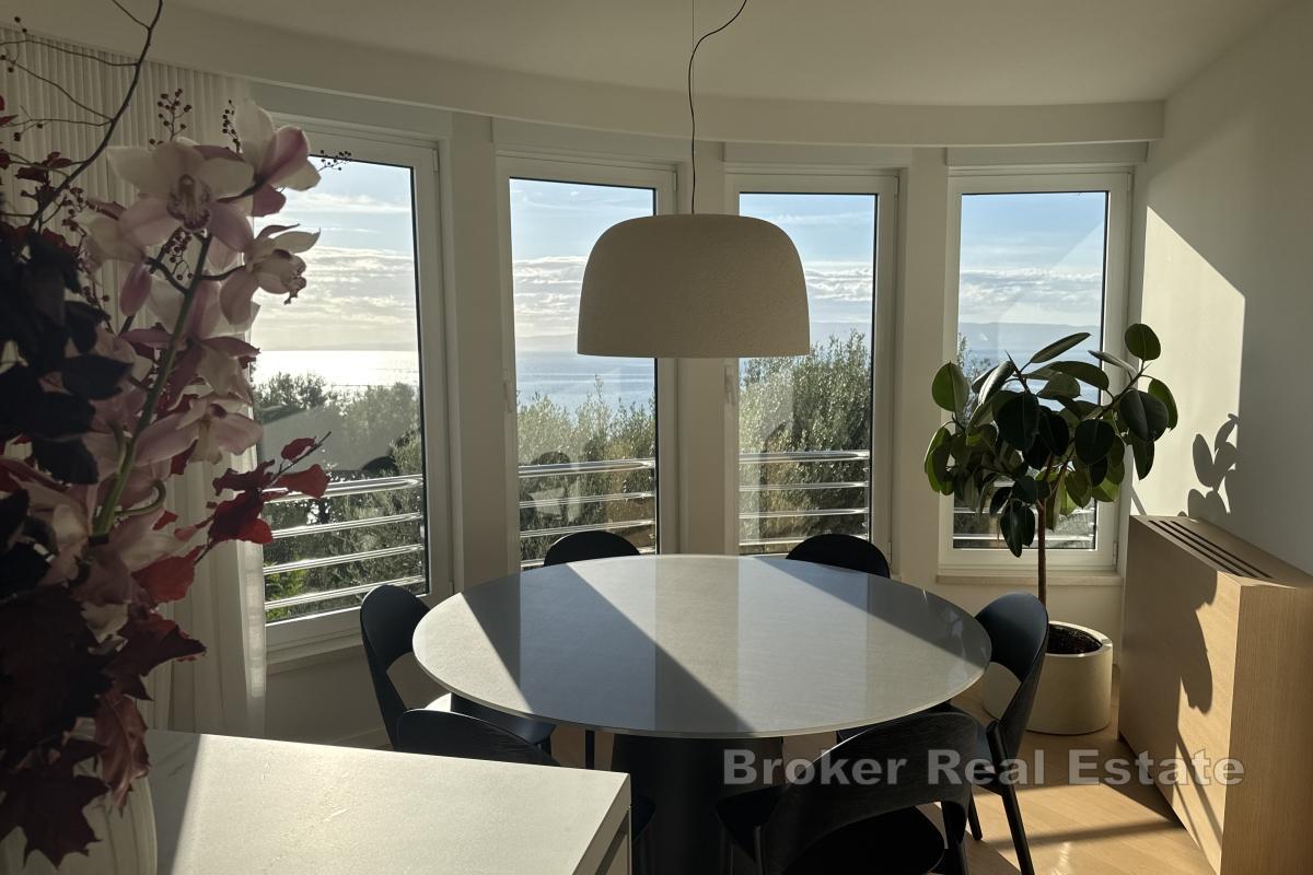 Luksusowy apartament z dwiema sypialniami i widokiem na morze