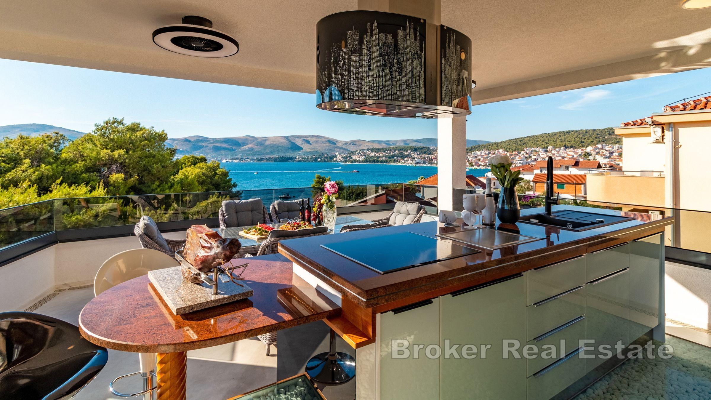 Villa de luxe avec vue panoramique sur la mer