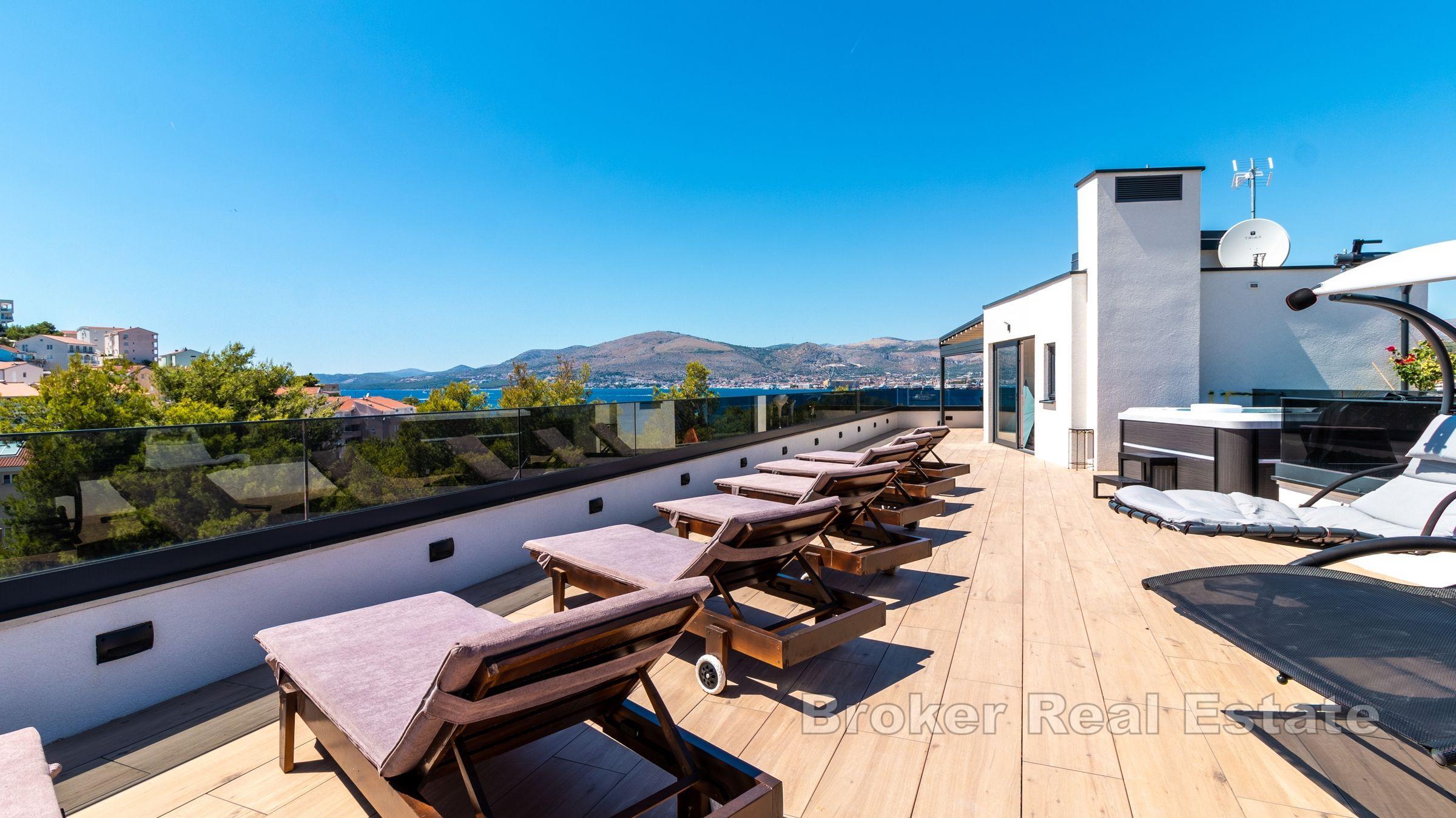 Villa de luxe avec vue panoramique sur la mer