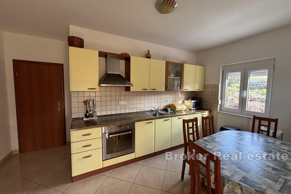 Zwei-Zimmer-Wohnung mit Meerblick