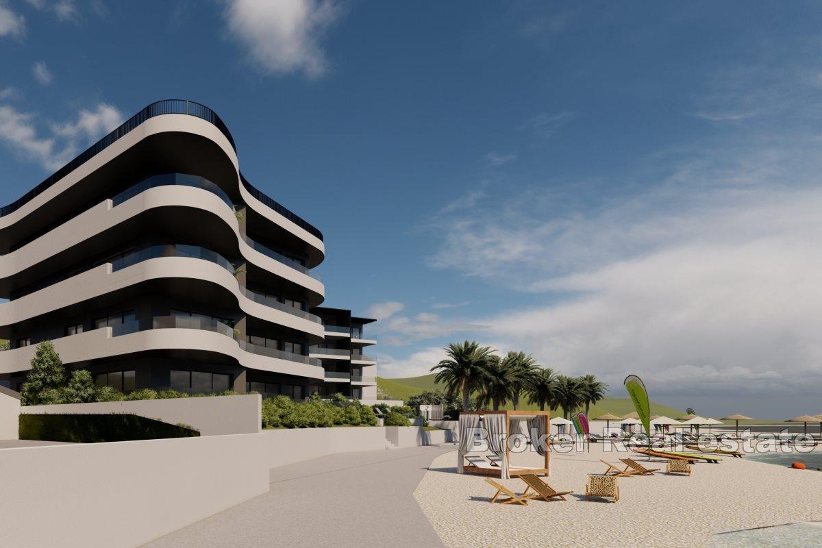 Luxuriöse Wohnung mit Garten in erster Reihe zum Meer