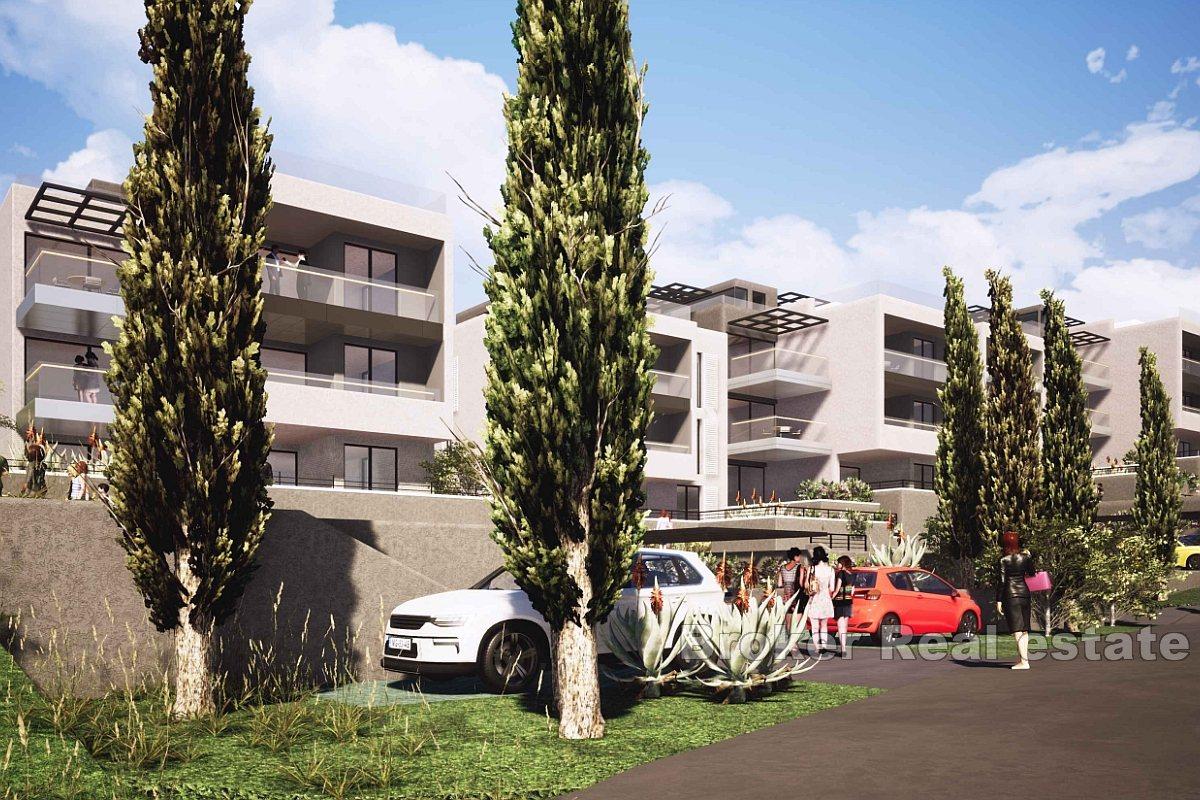 Moderní třípokojový apartmán s výhledem na moře