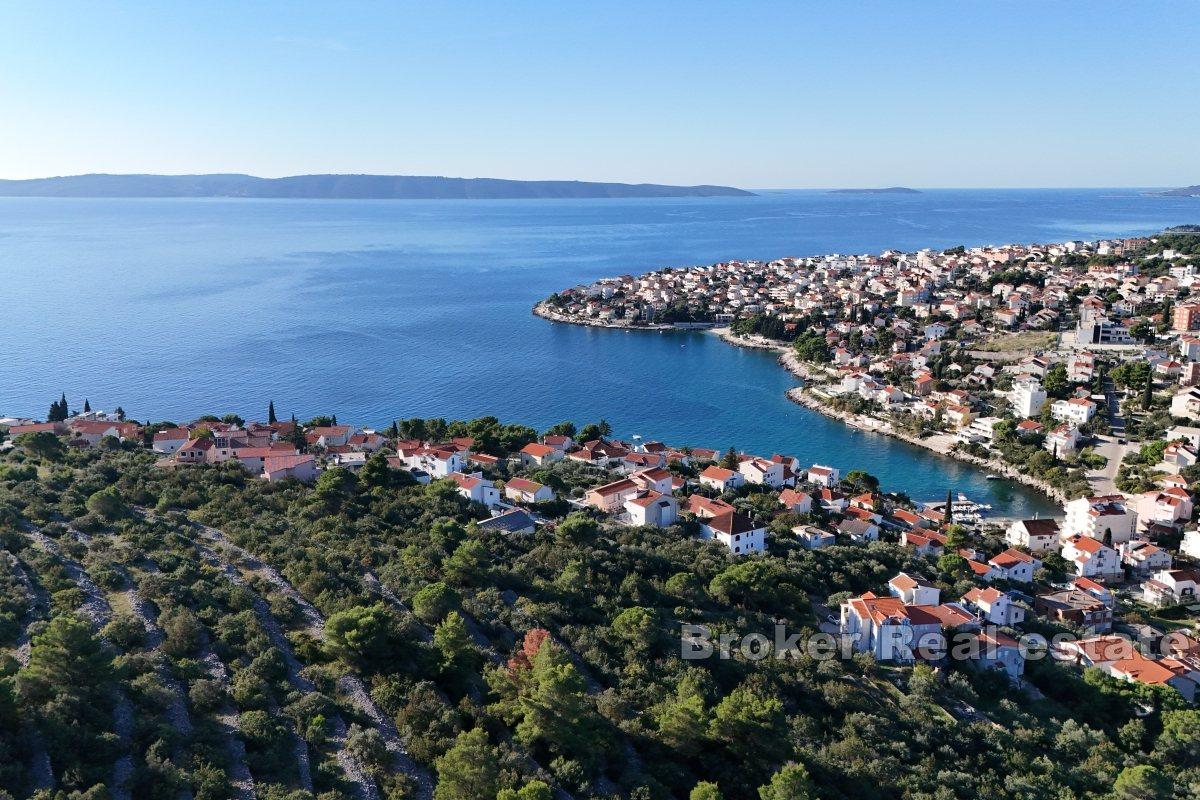 Участок под застройку с открытым видом на море