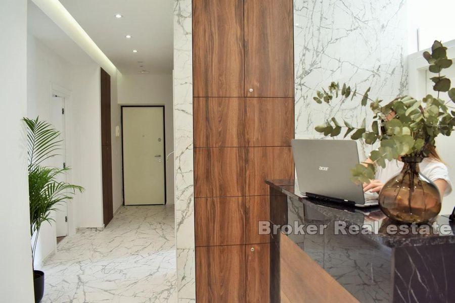 Bačvice, appartement avec 5 chambres/unités