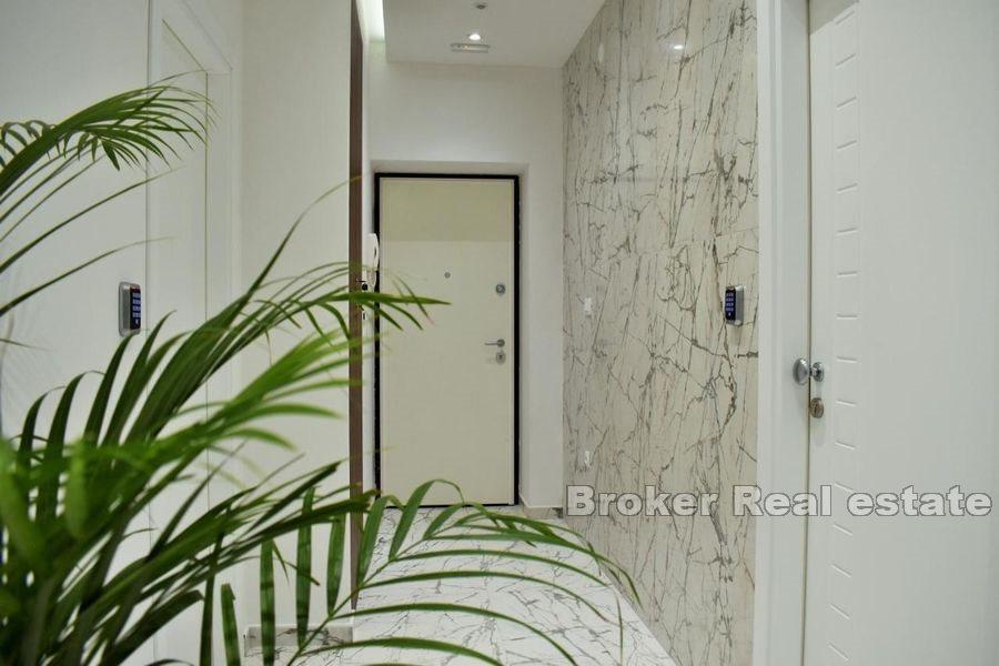 Bačvice, stan s 5 spavaćih soba/jedinica