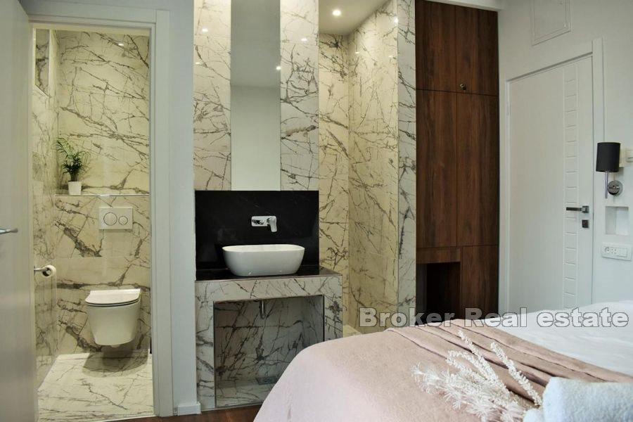 Bačvice, stan s 5 spavaćih soba/jedinica