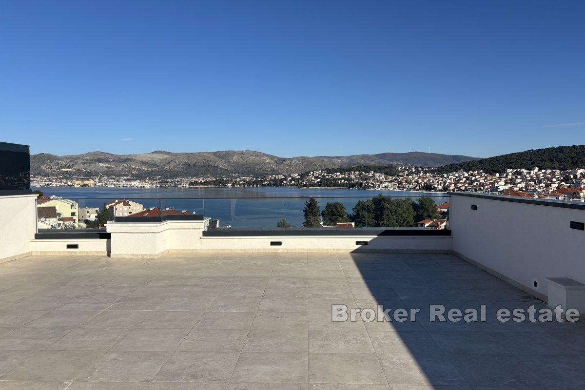 001-2035-205-Ciovo-Modern-penthouse-with-a-sea-view-for-sale