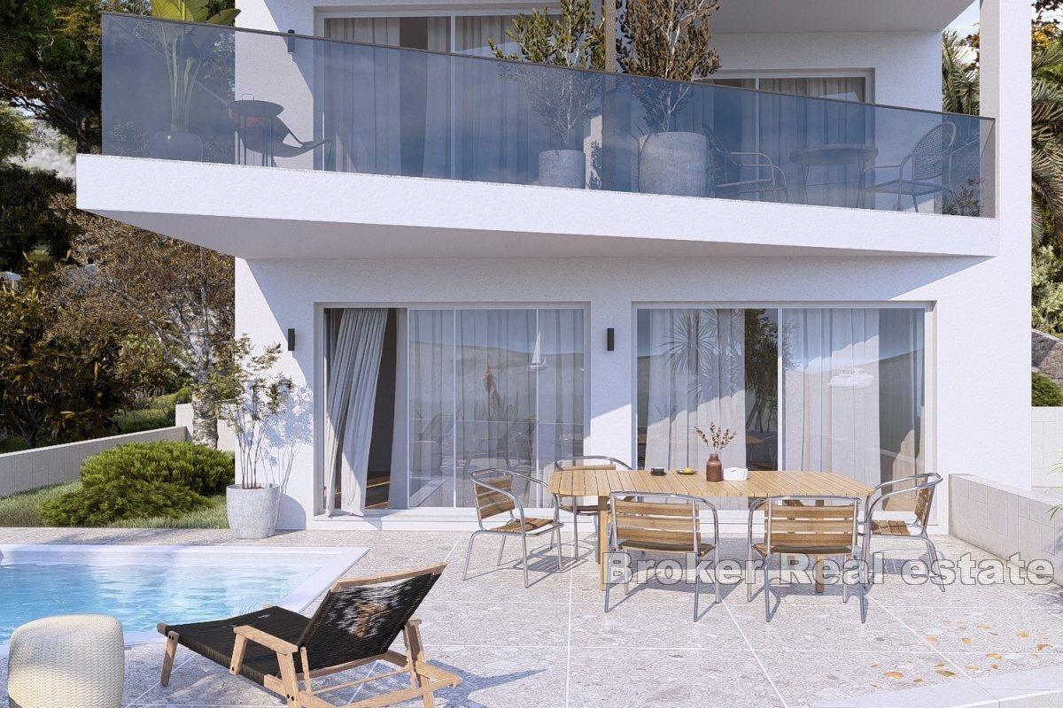 Penthouse exclusif avec terrasse sur le toit au premier rang de la mer