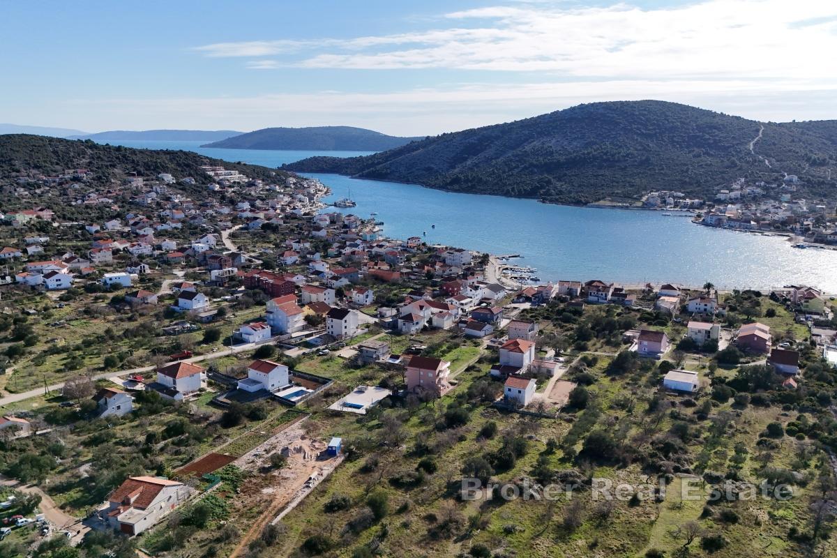 Terreno edificabile con vista mare