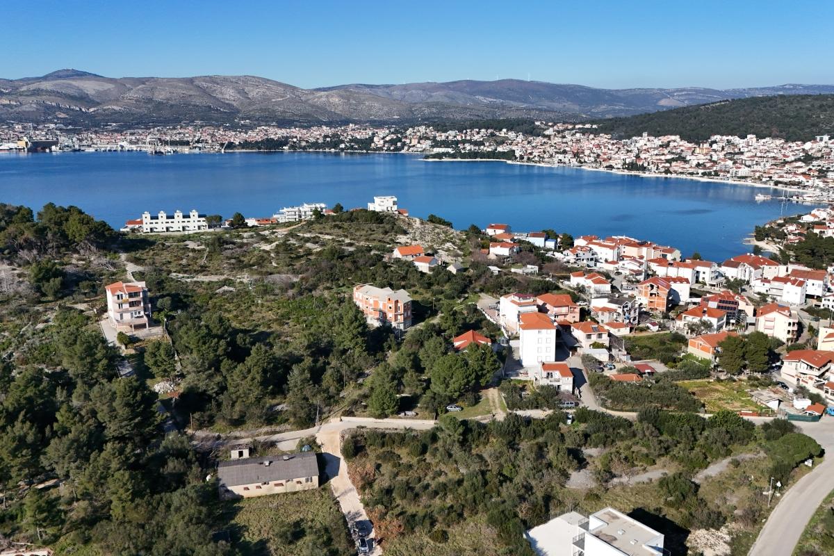 001-2035-216-Ciovo-Building-land-in-a-peaceful-location-for-sale