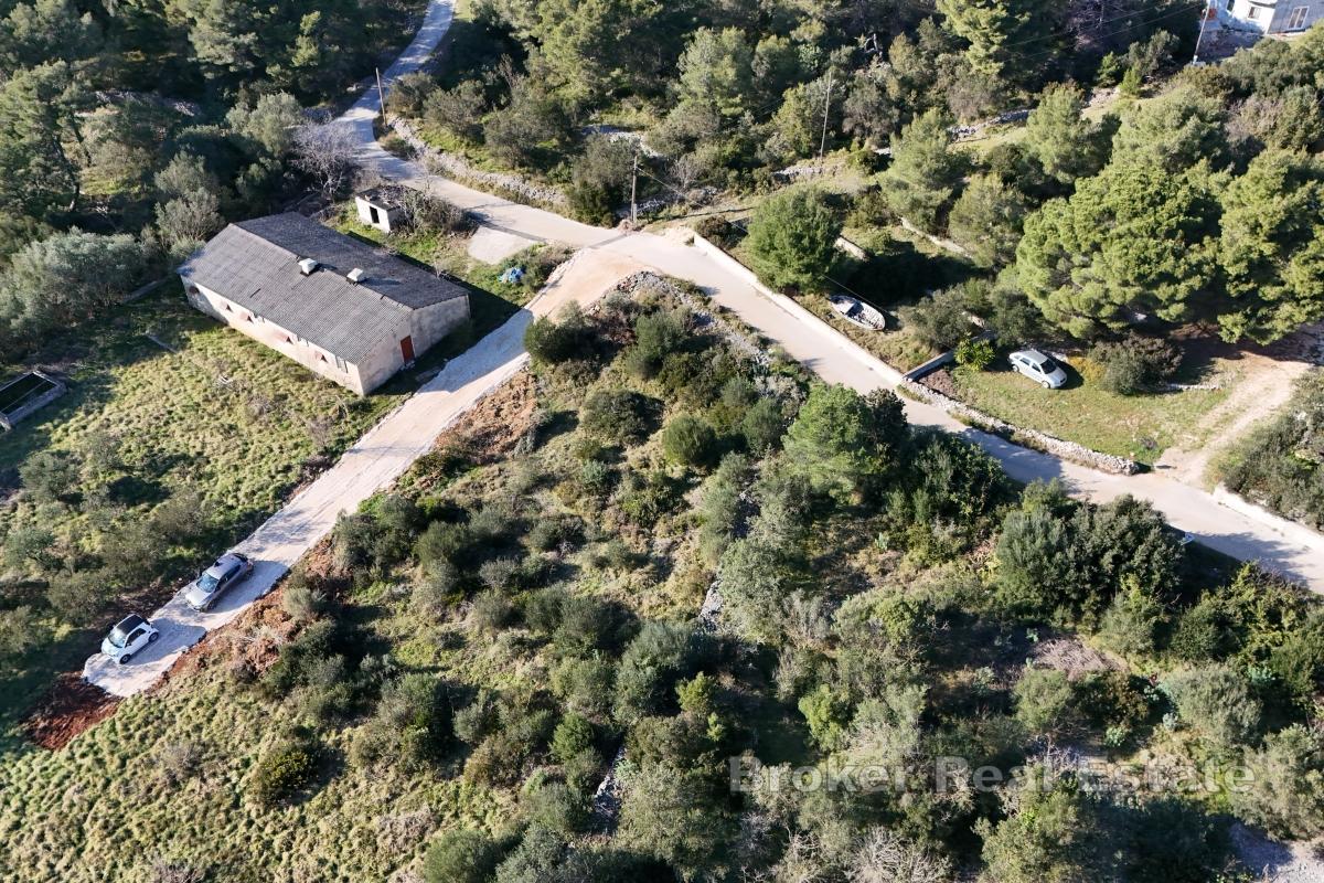 Земля под застройку в тихом месте