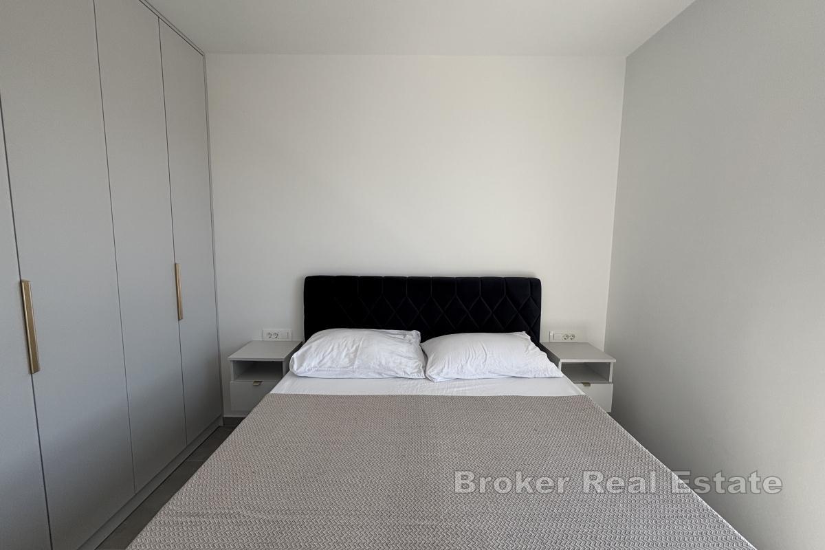 Penthouse exceptionnel avec toit-terrasse près de la mer