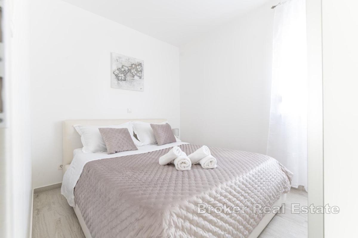 Moderno appartamento con tre camere da letto vicino al centro città