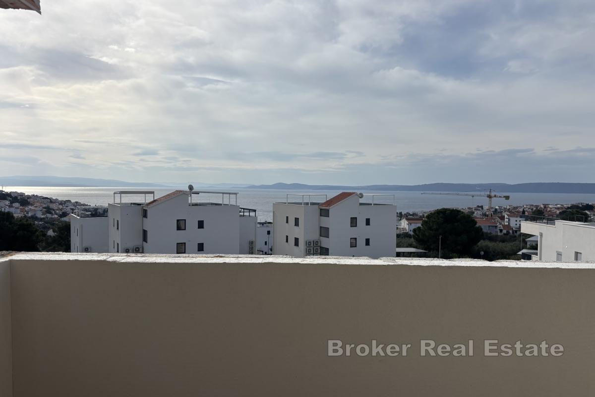 Appartement moderne de deux chambres avec vue sur la mer