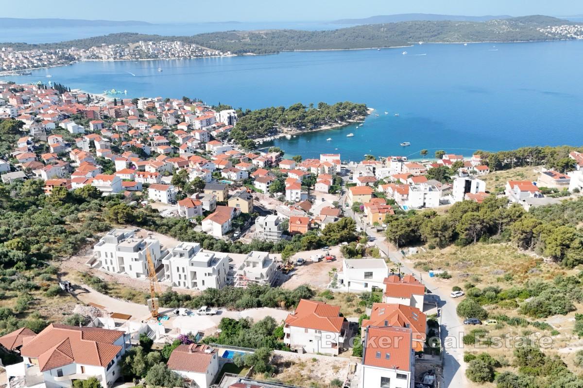 Zemljište s pogledom na more i dozvolom za izgradnju vile