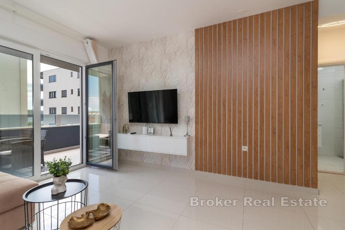 Роскошная двухкомнатная квартира в новом здании