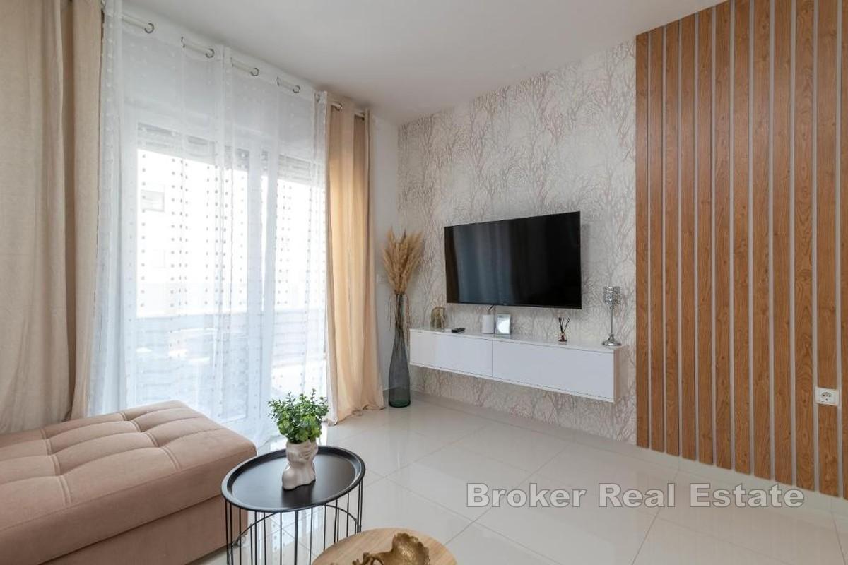 Роскошная двухкомнатная квартира в новом здании