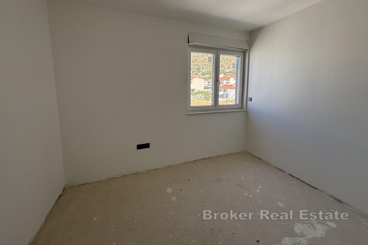 Lussuoso attico con vista mare