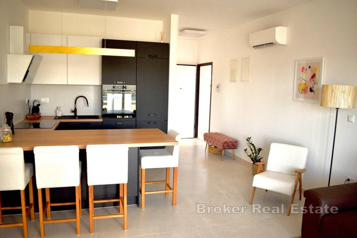 Appartement moderne avec vue mer et piscine