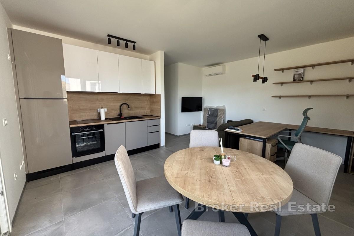 Lägenhet med ett sovrum och modern design